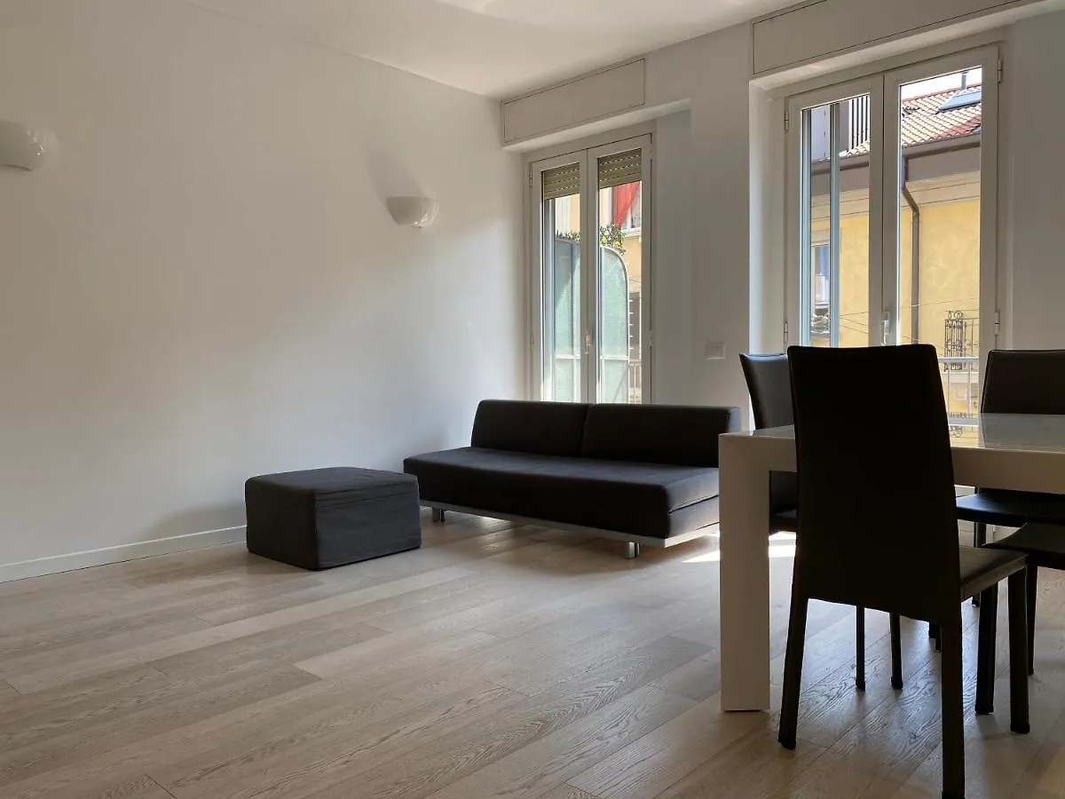 Bright & Spacious Apartment Near Navigli - Ponti Milaan Italië